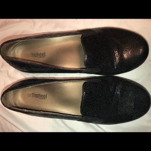 Dansko/ orthaheel black shoes (see description)